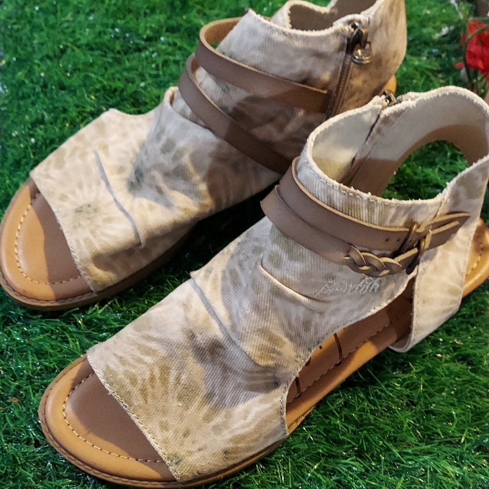 Blowfish Cream and Tan Sandals with Adjustable Strap